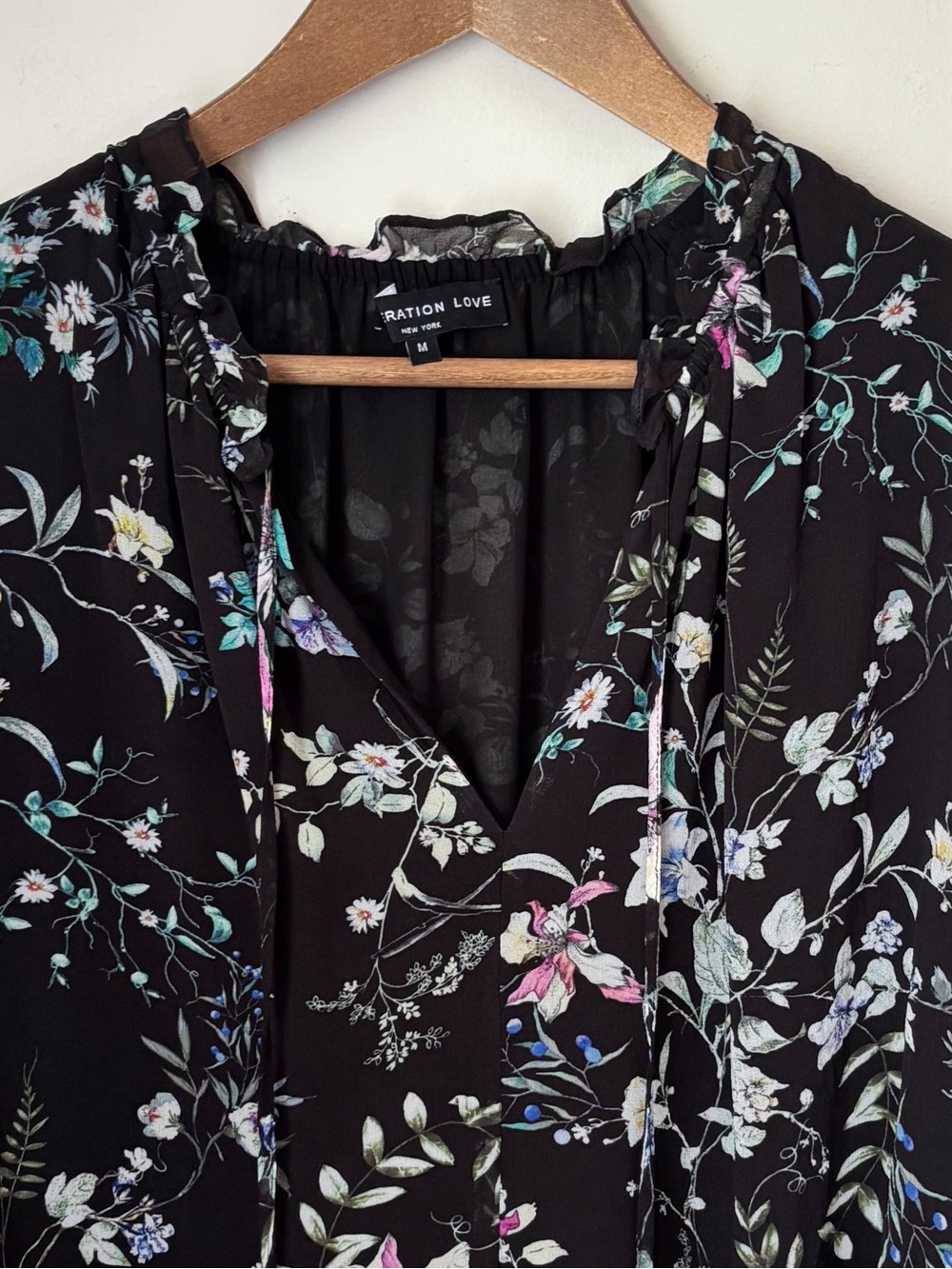 Generation Love Hallie Black Floral Silk Blouse Medium - Picture 3 of 7